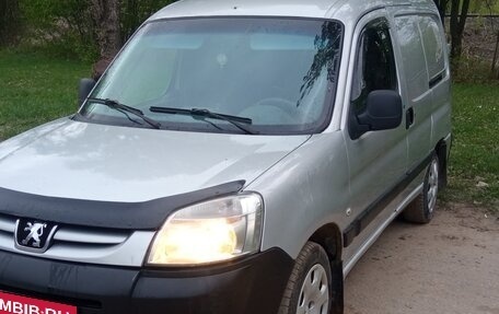 Peugeot Partner II рестайлинг 2, 2011 год, 400 000 рублей, 8 фотография