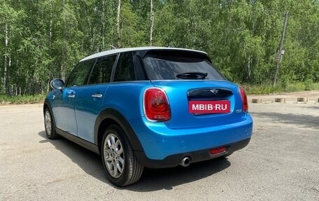 MINI Hatch, 2017 год, 1 990 000 рублей, 6 фотография