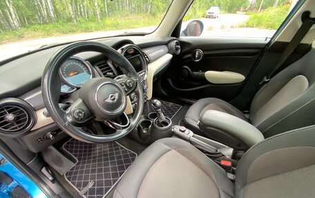MINI Hatch, 2017 год, 1 990 000 рублей, 12 фотография