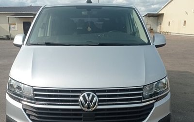 Volkswagen Caravelle T6 рестайлинг, 2020 год, 5 700 000 рублей, 1 фотография