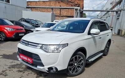 Mitsubishi Outlander III рестайлинг 3, 2014 год, 1 680 000 рублей, 1 фотография