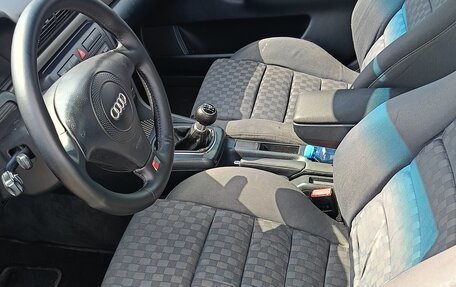 Audi A4, 2000 год, 590 000 рублей, 7 фотография