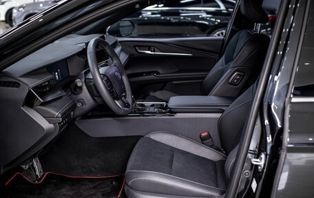 Toyota Camry, 2024 год, 4 860 000 рублей, 10 фотография