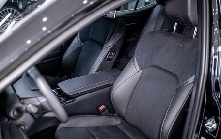 Toyota Camry, 2024 год, 4 860 000 рублей, 9 фотография