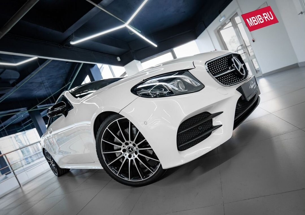 Mercedes-Benz E-Класс, 2017 год, 3 795 000 рублей, 4 фотография