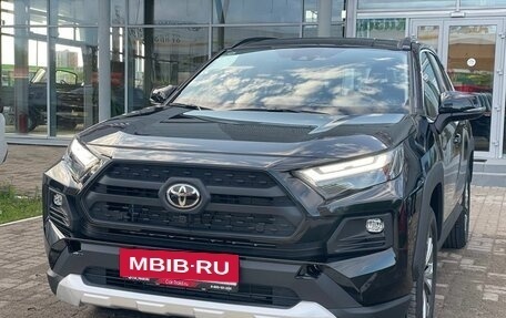 Toyota RAV4, 2024 год, 3 700 000 рублей, 2 фотография