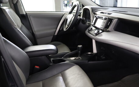 Toyota RAV4, 2013 год, 1 699 990 рублей, 10 фотография