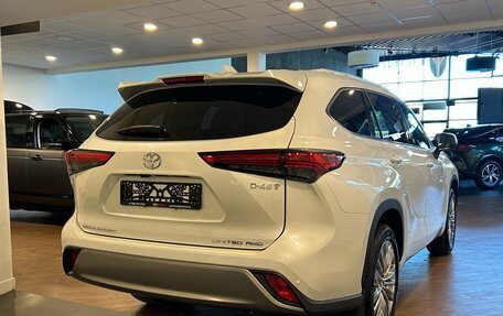 Toyota Highlander, 2025 год, 5 650 000 рублей, 4 фотография