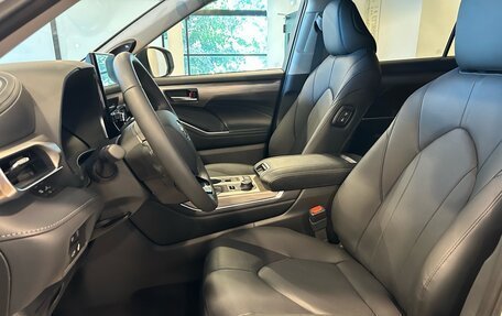 Toyota Highlander, 2025 год, 5 650 000 рублей, 13 фотография