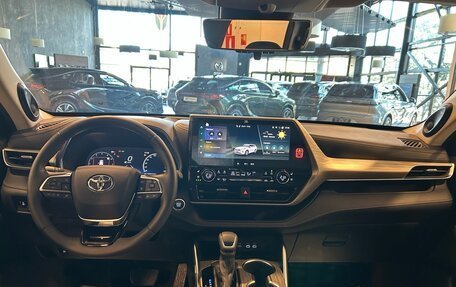 Toyota Highlander, 2025 год, 5 650 000 рублей, 23 фотография