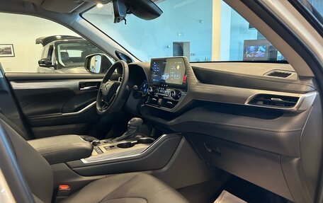 Toyota Highlander, 2025 год, 5 650 000 рублей, 26 фотография