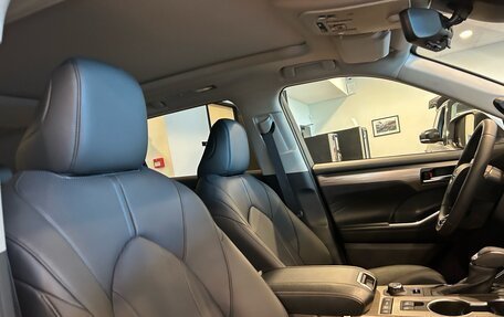 Toyota Highlander, 2025 год, 5 650 000 рублей, 27 фотография