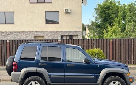 Jeep Liberty (North America) I, 2005 год, 695 000 рублей, 7 фотография