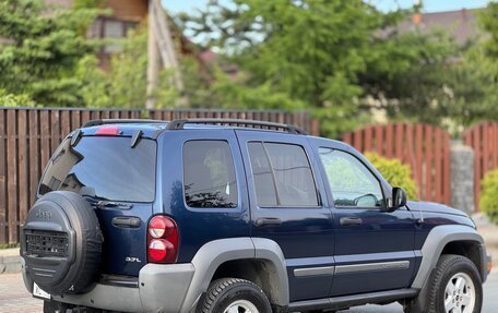 Jeep Liberty (North America) I, 2005 год, 695 000 рублей, 4 фотография