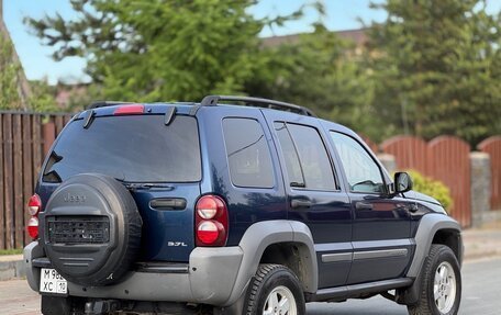 Jeep Liberty (North America) I, 2005 год, 695 000 рублей, 10 фотография