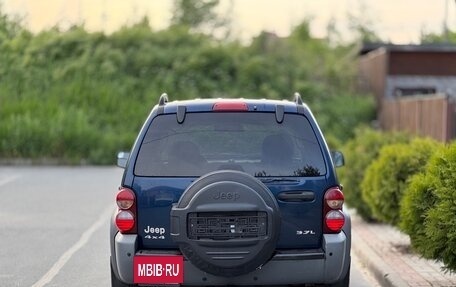Jeep Liberty (North America) I, 2005 год, 695 000 рублей, 8 фотография