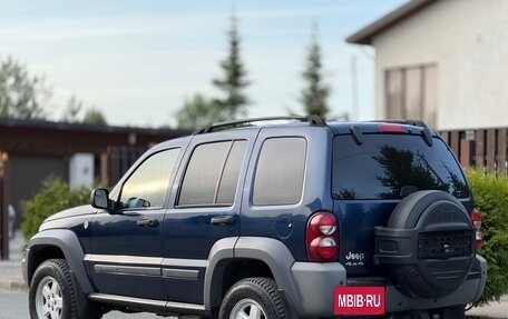 Jeep Liberty (North America) I, 2005 год, 695 000 рублей, 5 фотография