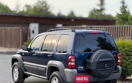 Jeep Liberty (North America) I, 2005 год, 695 000 рублей, 14 фотография