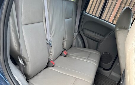 Jeep Liberty (North America) I, 2005 год, 695 000 рублей, 31 фотография