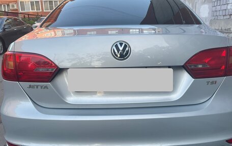 Volkswagen Jetta VI, 2011 год, 975 000 рублей, 6 фотография