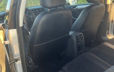 Volkswagen Jetta VI, 2011 год, 975 000 рублей, 12 фотография