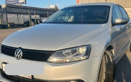 Volkswagen Jetta VI, 2011 год, 975 000 рублей, 19 фотография