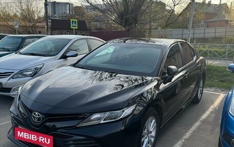 Toyota Camry, 2019 год, 2 550 000 рублей, 4 фотография