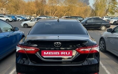 Toyota Camry, 2019 год, 2 550 000 рублей, 3 фотография