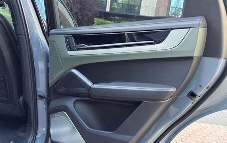 Porsche Cayenne III, 2023 год, 13 700 000 рублей, 27 фотография