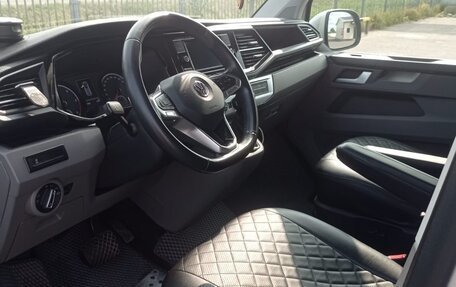 Volkswagen Caravelle T6 рестайлинг, 2020 год, 5 700 000 рублей, 7 фотография