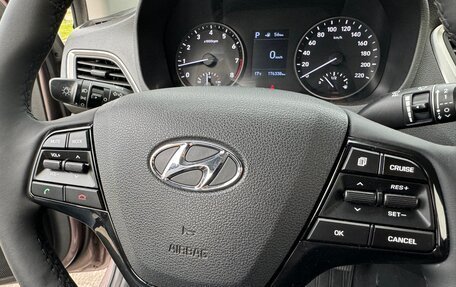 Hyundai Solaris II рестайлинг, 2018 год, 1 190 000 рублей, 11 фотография