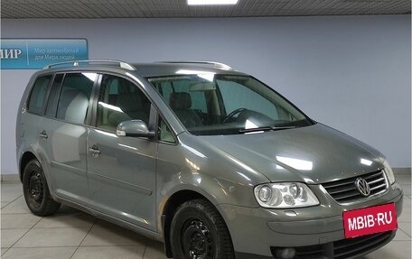 Volkswagen Touran III, 2004 год, 520 000 рублей, 3 фотография