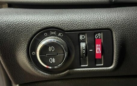 Opel Astra J, 2011 год, 520 000 рублей, 11 фотография