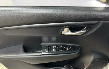 KIA Rio IV, 2018 год, 880 000 рублей, 12 фотография