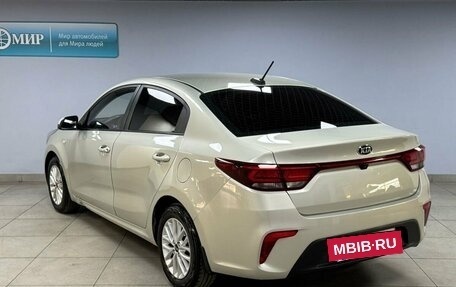 KIA Rio IV, 2018 год, 880 000 рублей, 7 фотография