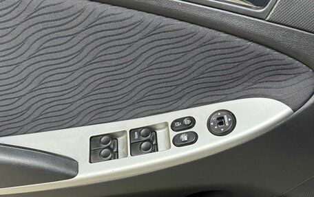 Hyundai Solaris II рестайлинг, 2011 год, 729 000 рублей, 11 фотография