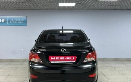 Hyundai Solaris II рестайлинг, 2011 год, 690 000 рублей, 6 фотография
