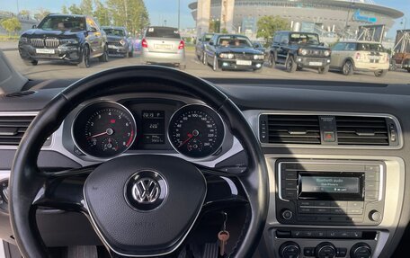 Volkswagen Jetta VI, 2017 год, 1 311 000 рублей, 2 фотография