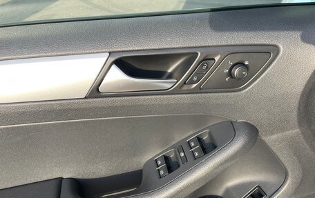 Volkswagen Jetta VI, 2017 год, 1 311 000 рублей, 14 фотография