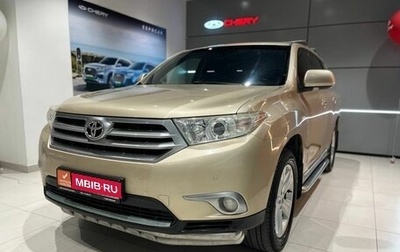 Toyota Highlander III, 2012 год, 2 300 000 рублей, 1 фотография