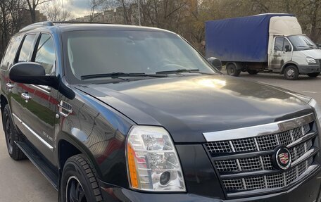 Cadillac Escalade III, 2013 год, 1 800 000 рублей, 1 фотография