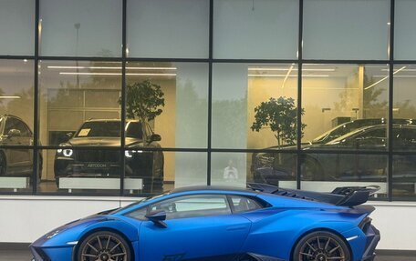 Lamborghini Huracán, 2023 год, 56 650 000 рублей, 2 фотография