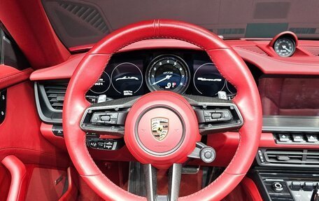 Porsche 911, 2022 год, 13 916 000 рублей, 10 фотография