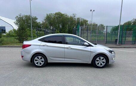 Hyundai Solaris II рестайлинг, 2015 год, 1 080 000 рублей, 4 фотография