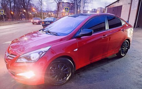 Hyundai Solaris II рестайлинг, 2015 год, 839 000 рублей, 5 фотография