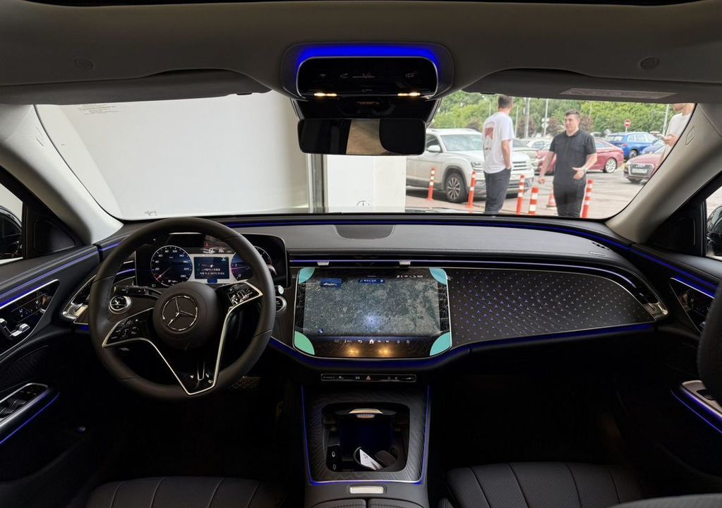 Mercedes-Benz E-Класс, 2024 год, 8 300 000 рублей, 9 фотография
