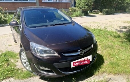 Opel Astra J, 2013 год, 880 000 рублей, 2 фотография