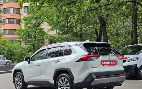 Toyota RAV4, 2020 год, 4 190 000 рублей, 3 фотография