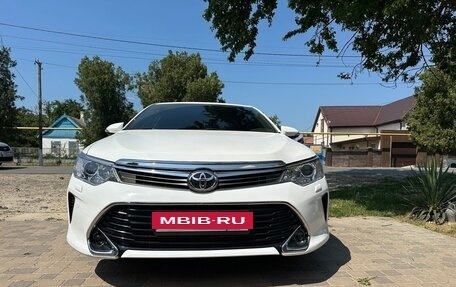 Toyota Camry, 2014 год, 1 770 000 рублей, 2 фотография