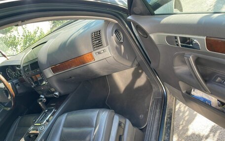 Volkswagen Touareg III, 2004 год, 900 000 рублей, 7 фотография